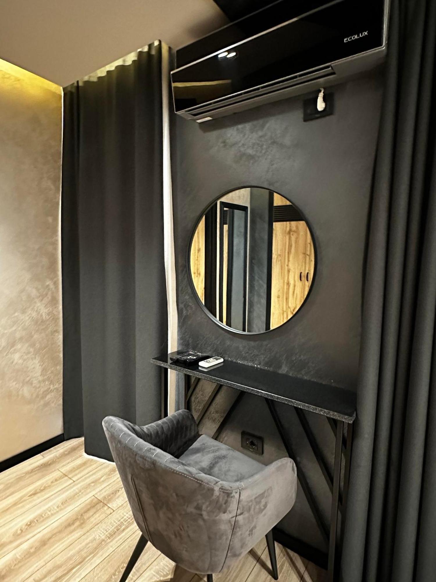 Zet Apartments - Bedroom & Bathroom Pristina Esterno foto