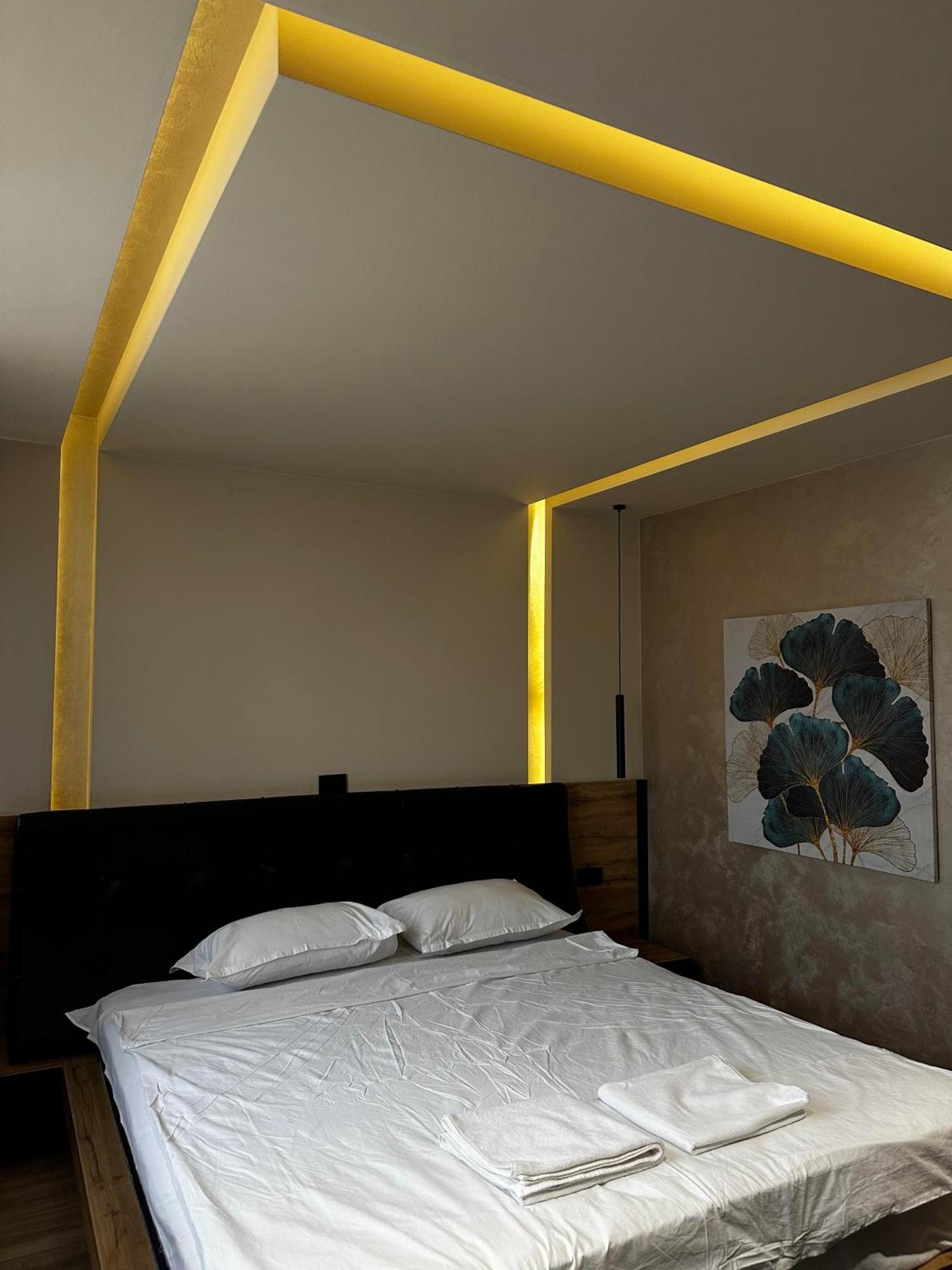 Zet Apartments - Bedroom & Bathroom Pristina Esterno foto