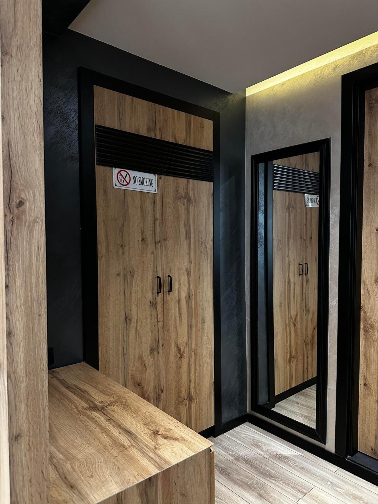 Zet Apartments - Bedroom & Bathroom Pristina Esterno foto